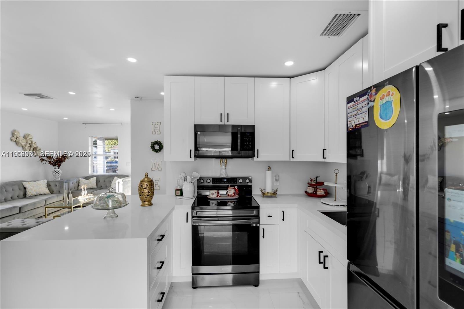 ELM PARK - Residential