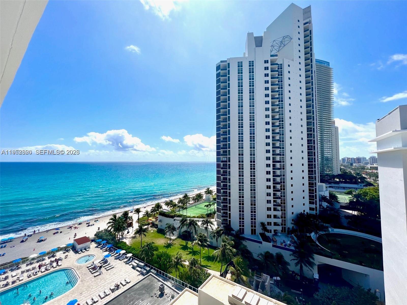 THE AVENTURA BEACH CLUB C - Residential