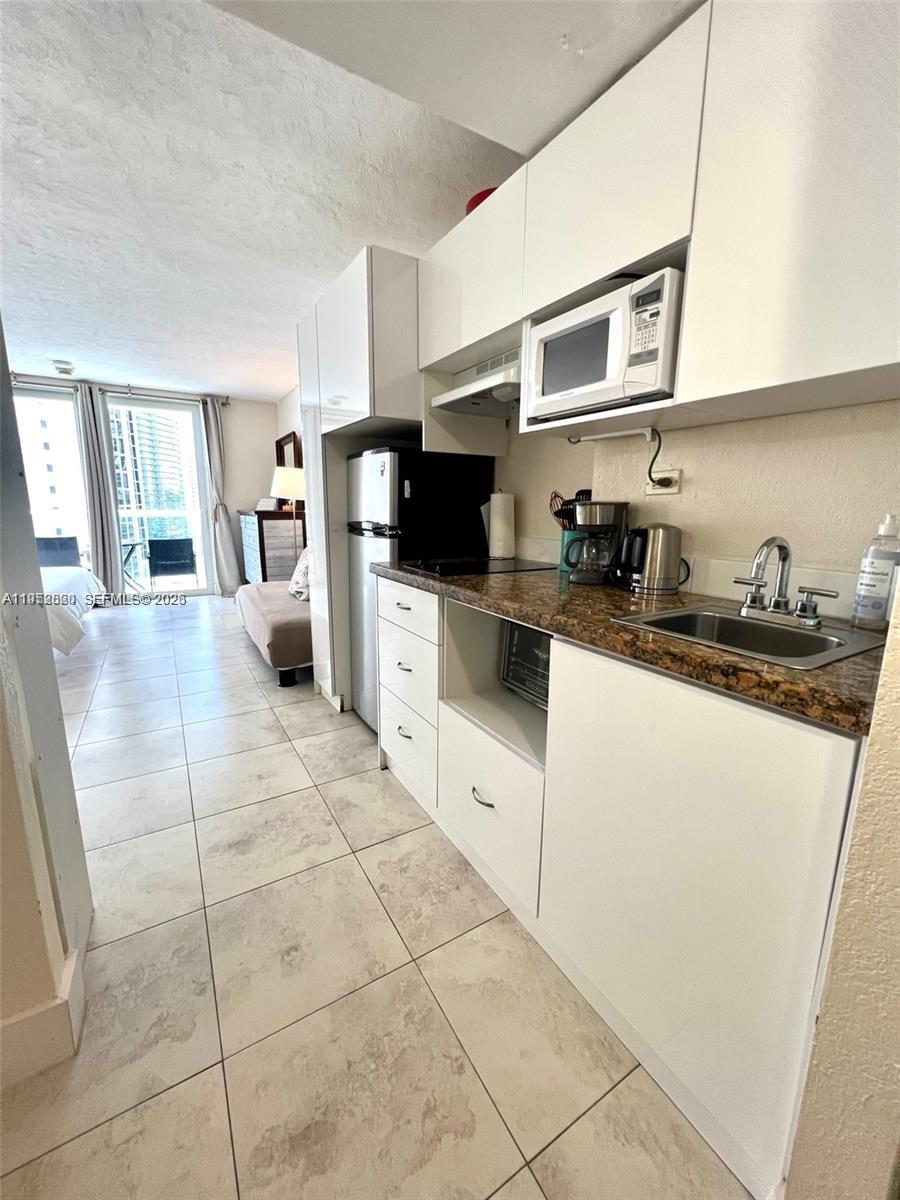 THE AVENTURA BEACH CLUB C - Residential