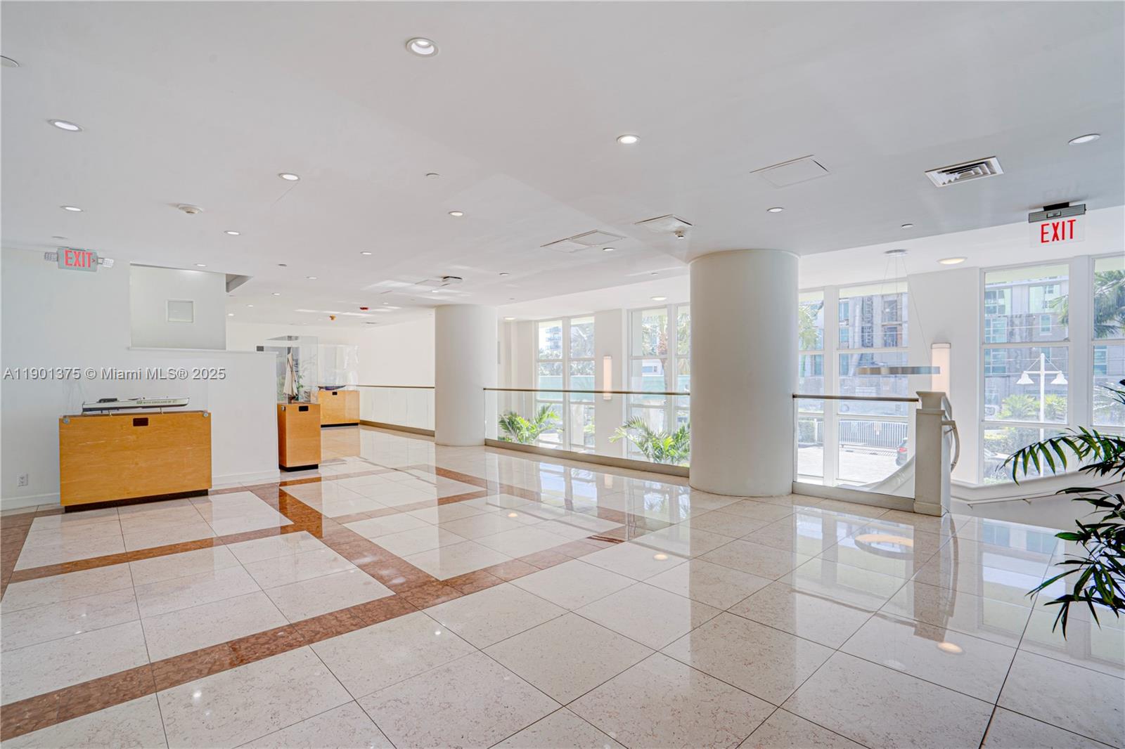 ISLAND POINTE CONDO - Residential Lease