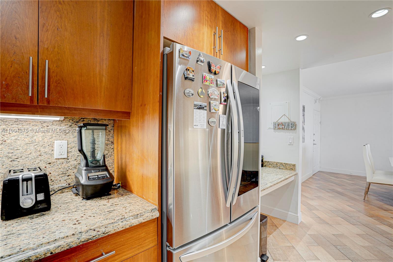 ISLAND POINTE CONDO - Residential Lease