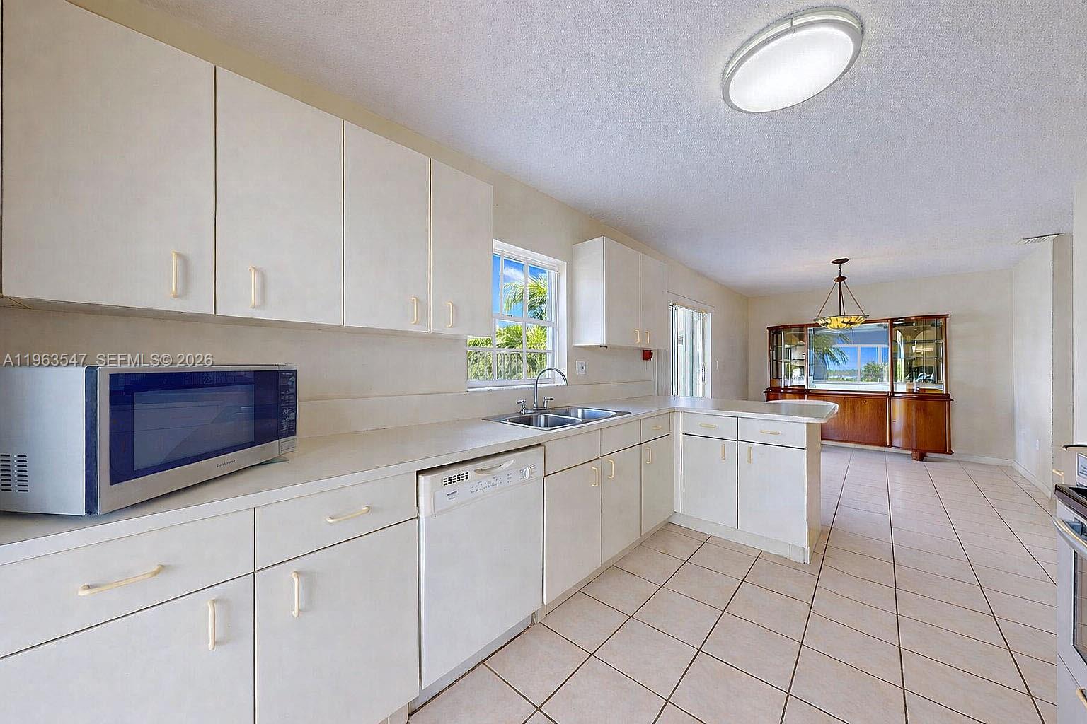 CORAL CREEK - Residential