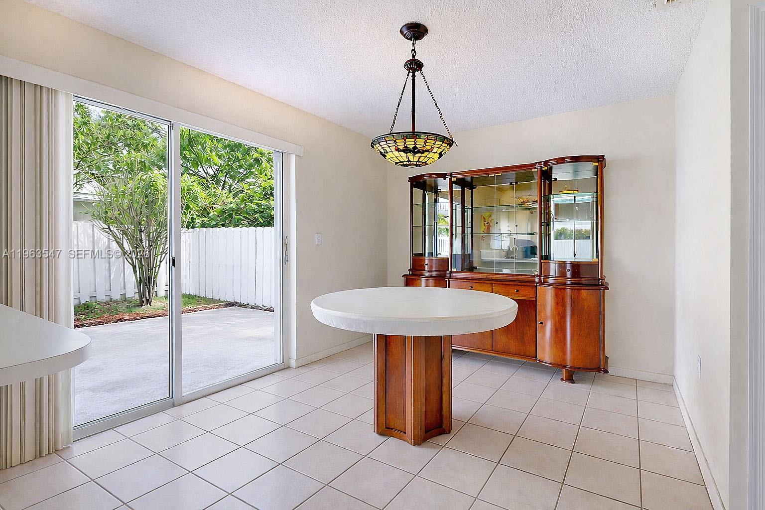 CORAL CREEK - Residential