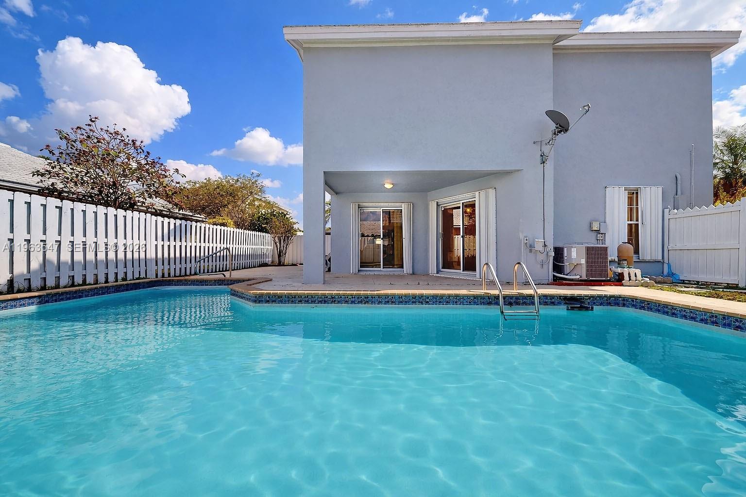 CORAL CREEK - Residential