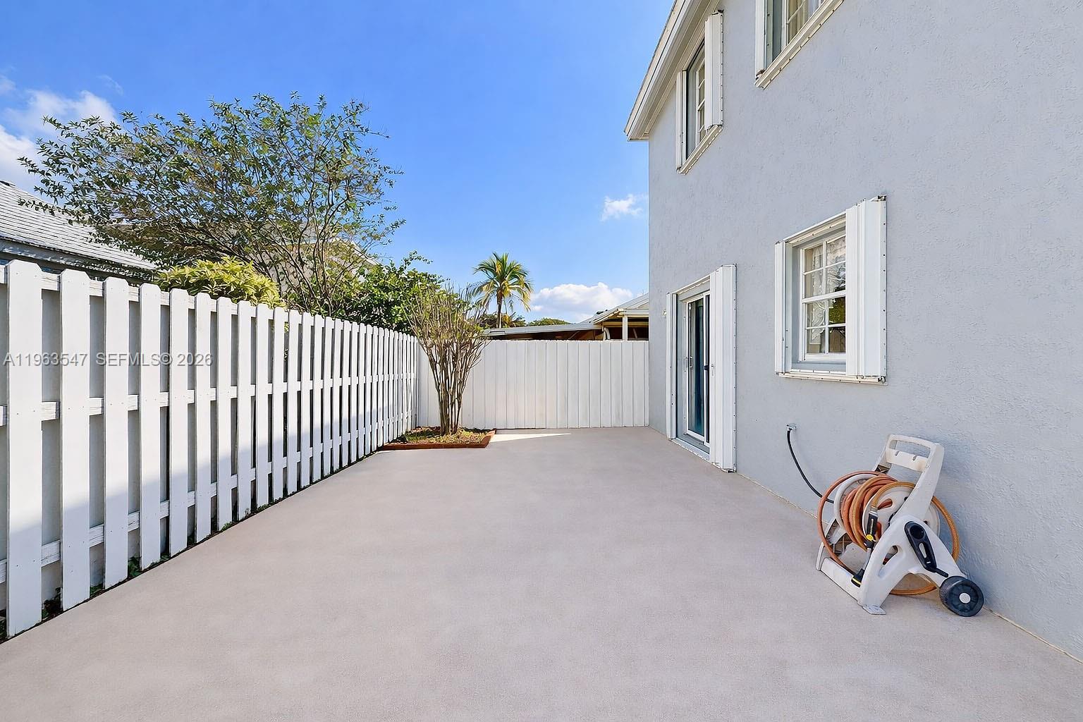 CORAL CREEK - Residential
