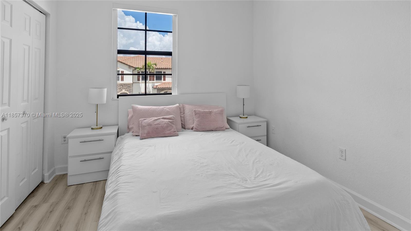 BELLAGIO VILLAS - Residential