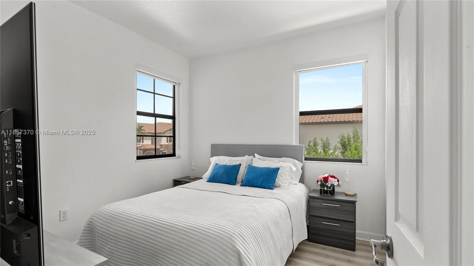 BELLAGIO VILLAS - Residential