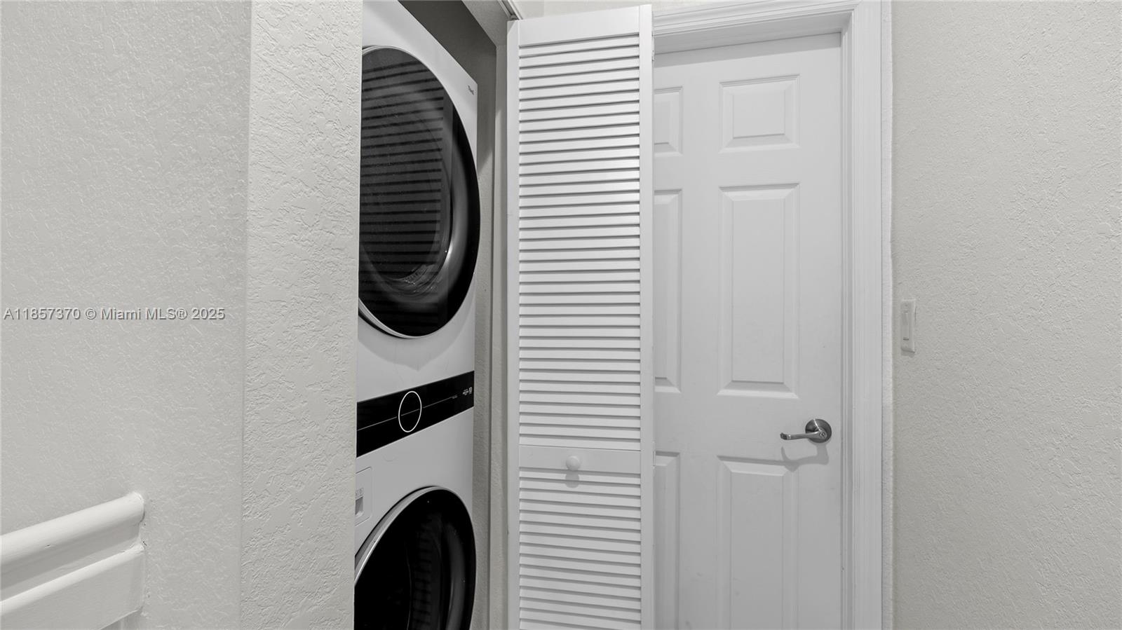 BELLAGIO VILLAS - Residential