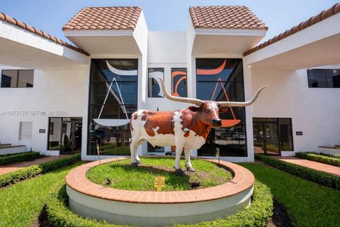 5969 NW 151st St Miami Lakes FL 33014