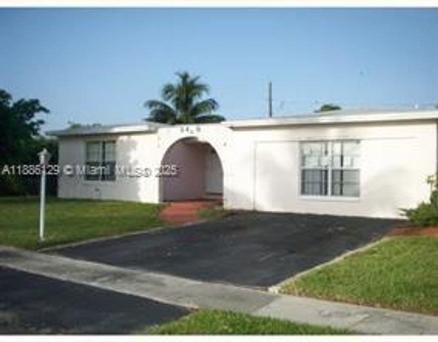 Beautiful and spacious 4 bedrooms, 3 full baths single story house  in the beautiful City of Sunrise. Private pool and large deck.  This house is completely remodeled with new kitchen, all new stainless steel appliances. New porcelain tile floors and all newly remolded bathrooms. Whole house is freshly painted. Large kitchen with washer and dryer in laundry room. Nice and quiet neighborhood. Central A/C. Convenient location. Close to University Drive & all major shopping, dining and entertainment. Great schools. Hurry, this unique property won't last. Vacant. Easy to show. Section 8 welcome.
** Please see broker's remarks for showing instruction. No need to hit Show Assist.