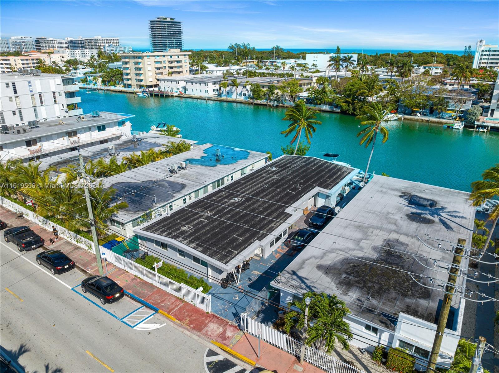 BISCAYNE BCH SUB - Residential