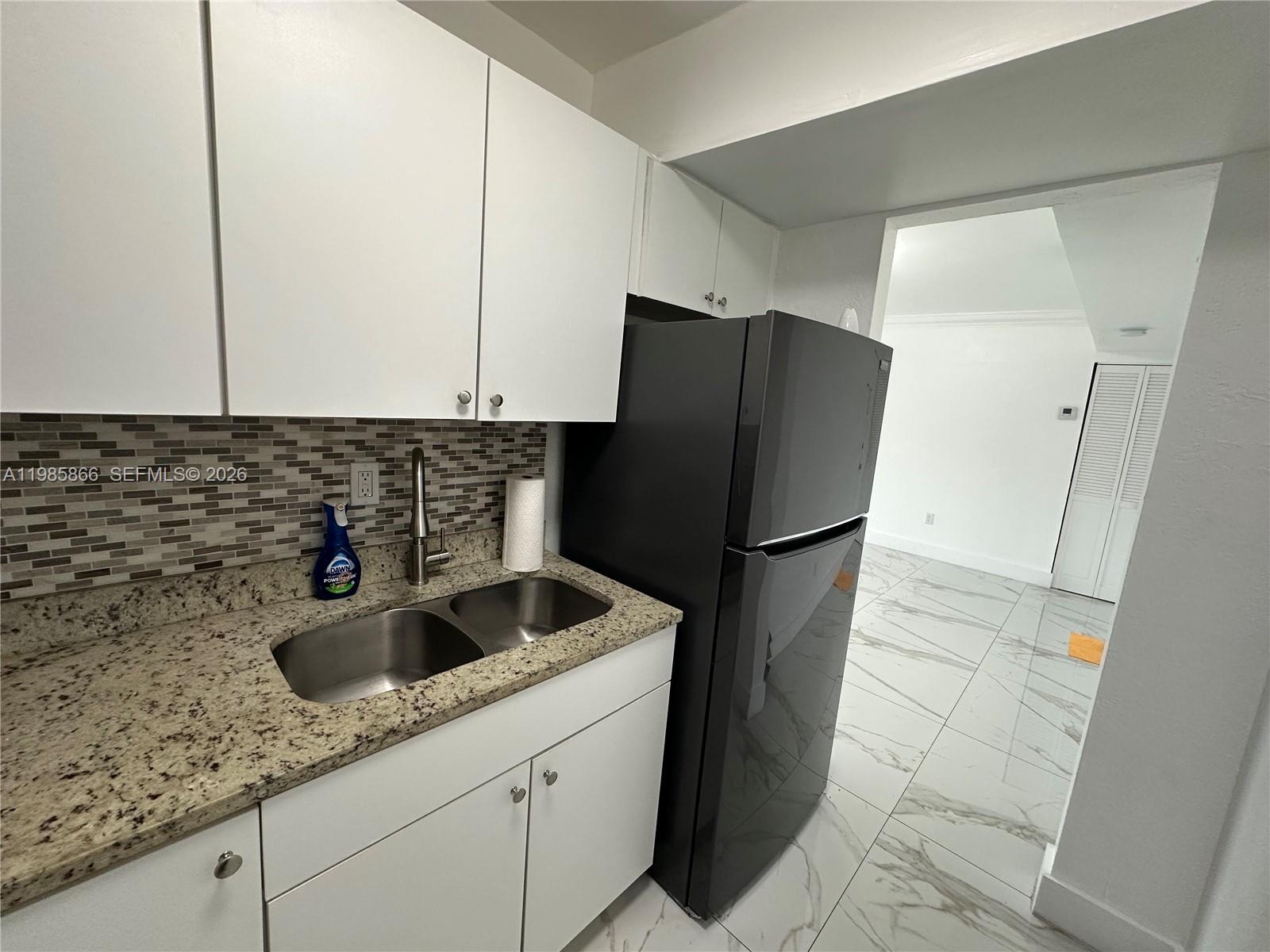 SUNSET VILLAS CONDO - Residential Lease