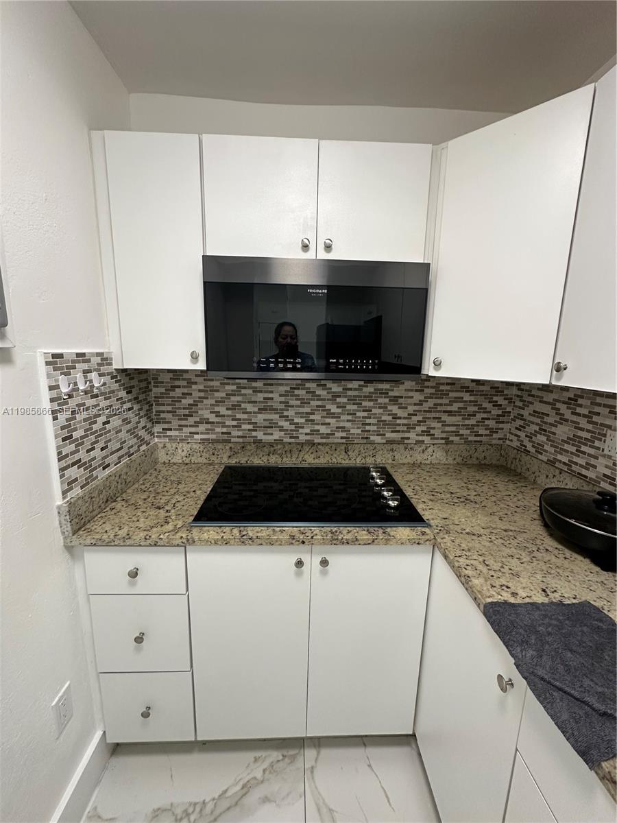 SUNSET VILLAS CONDO - Residential Lease