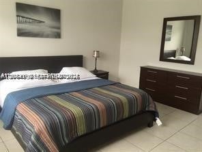 200 S Shore Dr 7