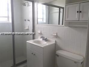 200 S Shore Dr 7