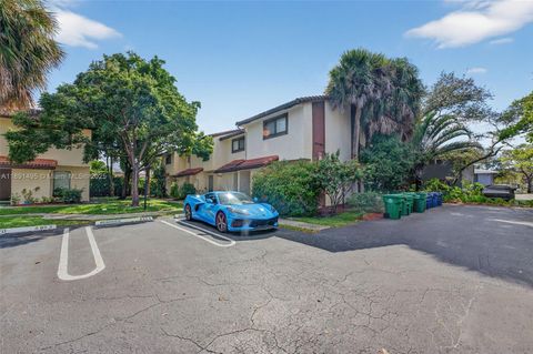 8958 W Sample Rd 8958 Coral Springs FL 33065