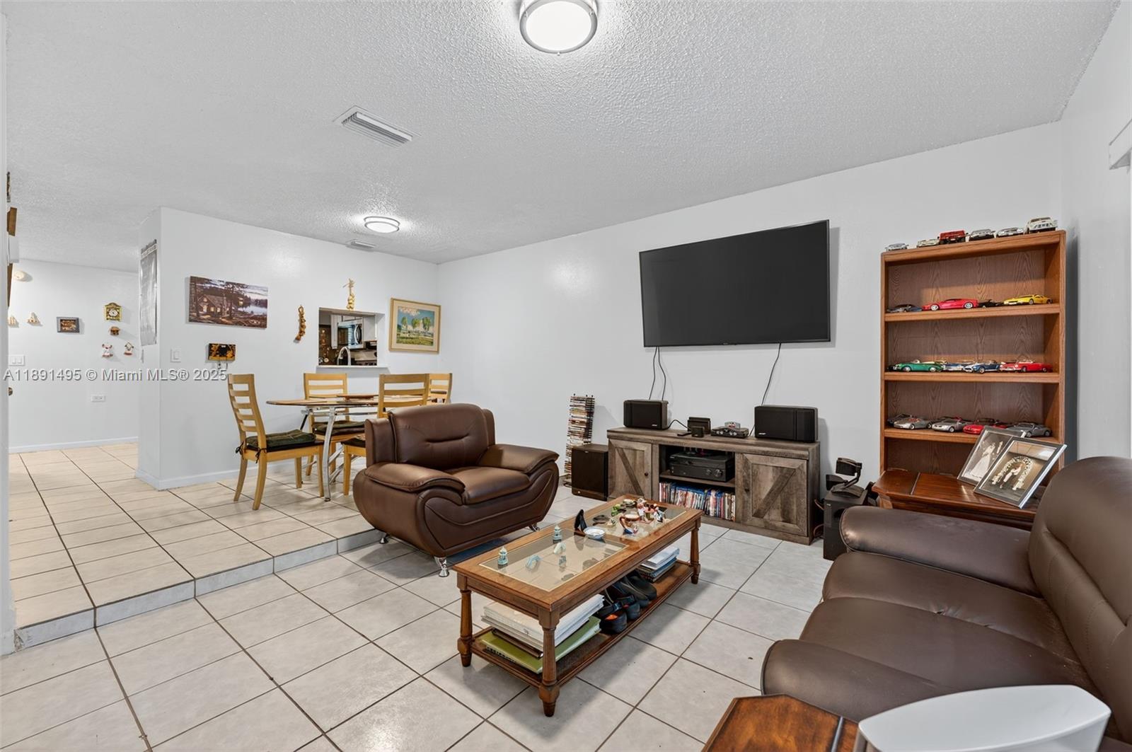 EAGLE VILLAGE OF CORAL SP - Residential