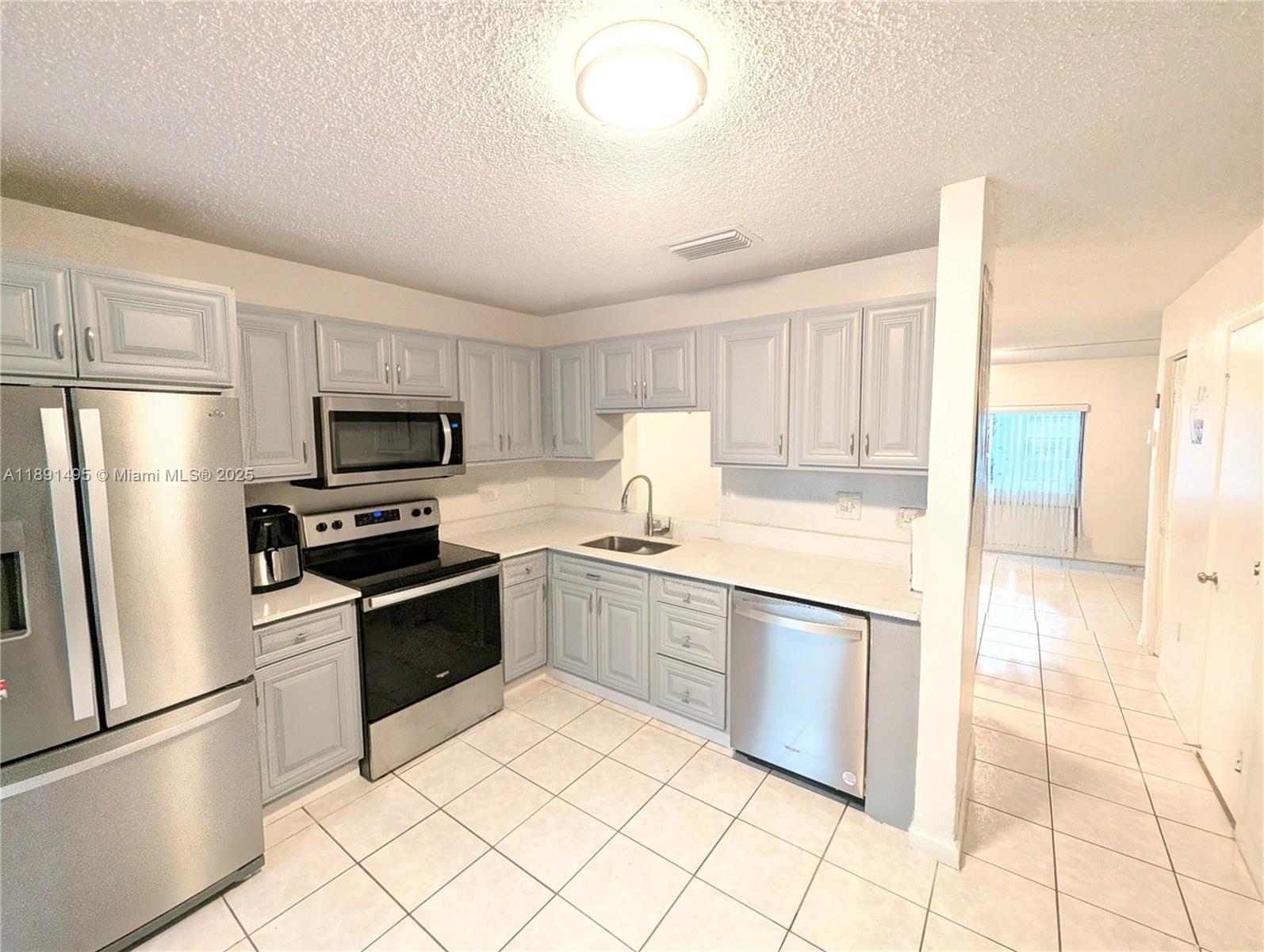 EAGLE VILLAGE OF CORAL SP - Residential