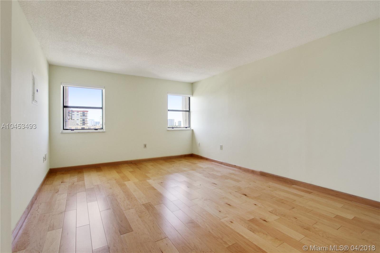 SUMMIT - Residential