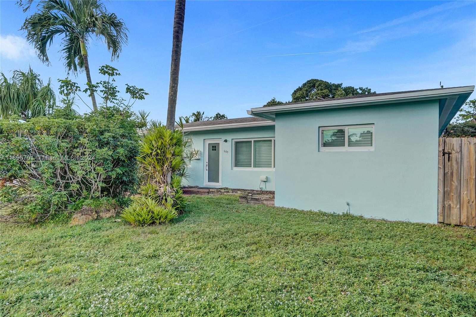 MUNNELLY MANOR - Residential