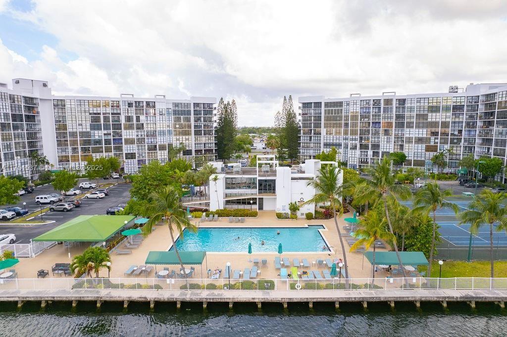 OCEANVIEW PARK CONDO - Residential