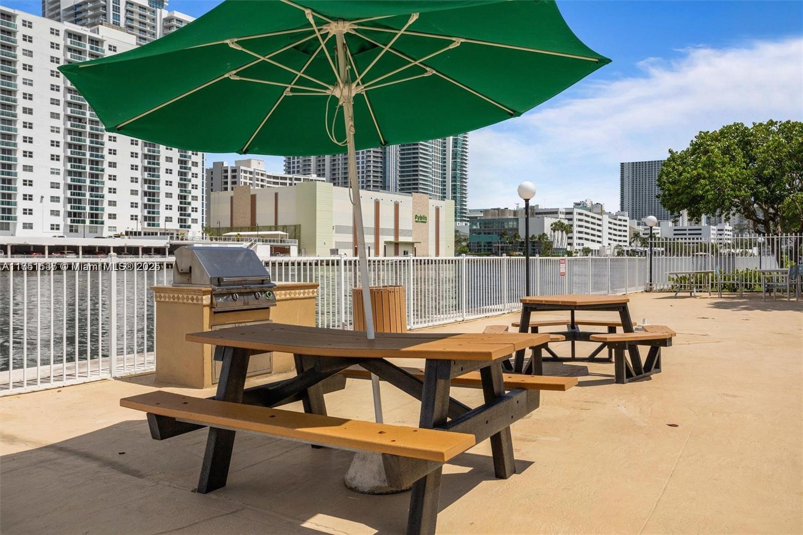 OCEANVIEW PARK CONDO - Residential