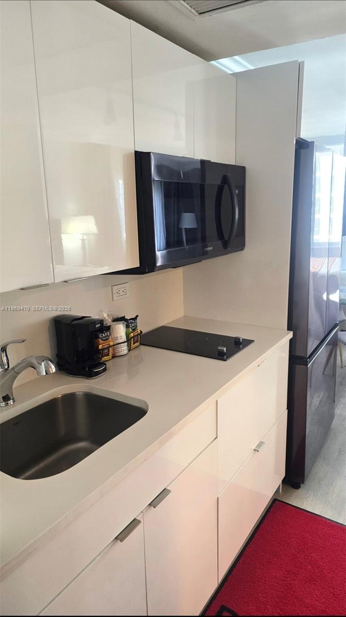 THE AVENTURA BEACH CLUB C - Residential