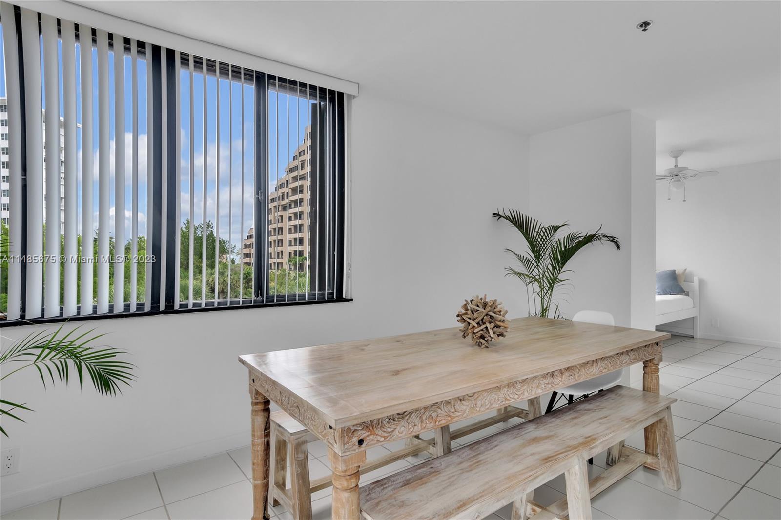 Key Biscayne, Florida 33149, United States, 2 Bedrooms Bedrooms, ,2 BathroomsBathrooms,Residential,Active,68796