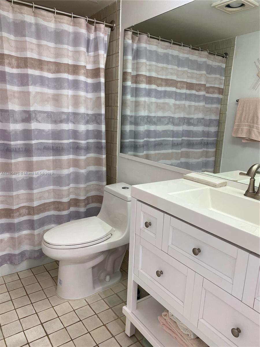 Key Biscayne, Florida 33149, United States, 2 Bedrooms Bedrooms, ,2 BathroomsBathrooms,Residential,Active,68796