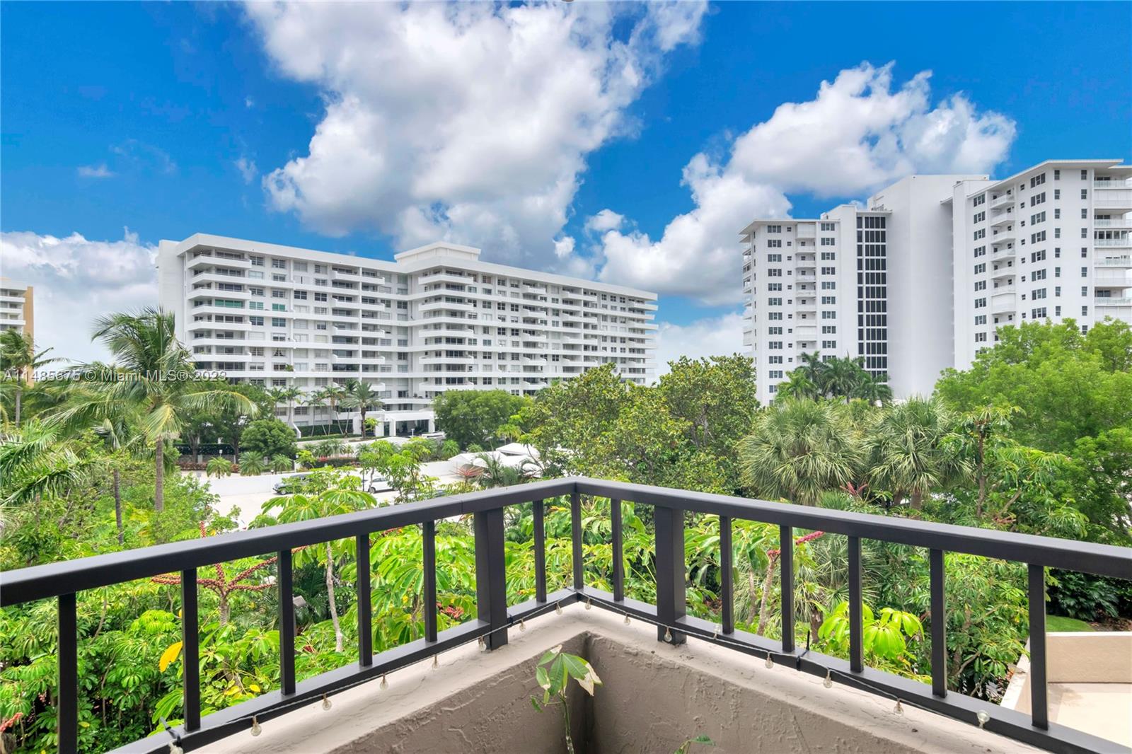 Key Biscayne, Florida 33149, United States, 2 Bedrooms Bedrooms, ,2 BathroomsBathrooms,Residential,Active,68796