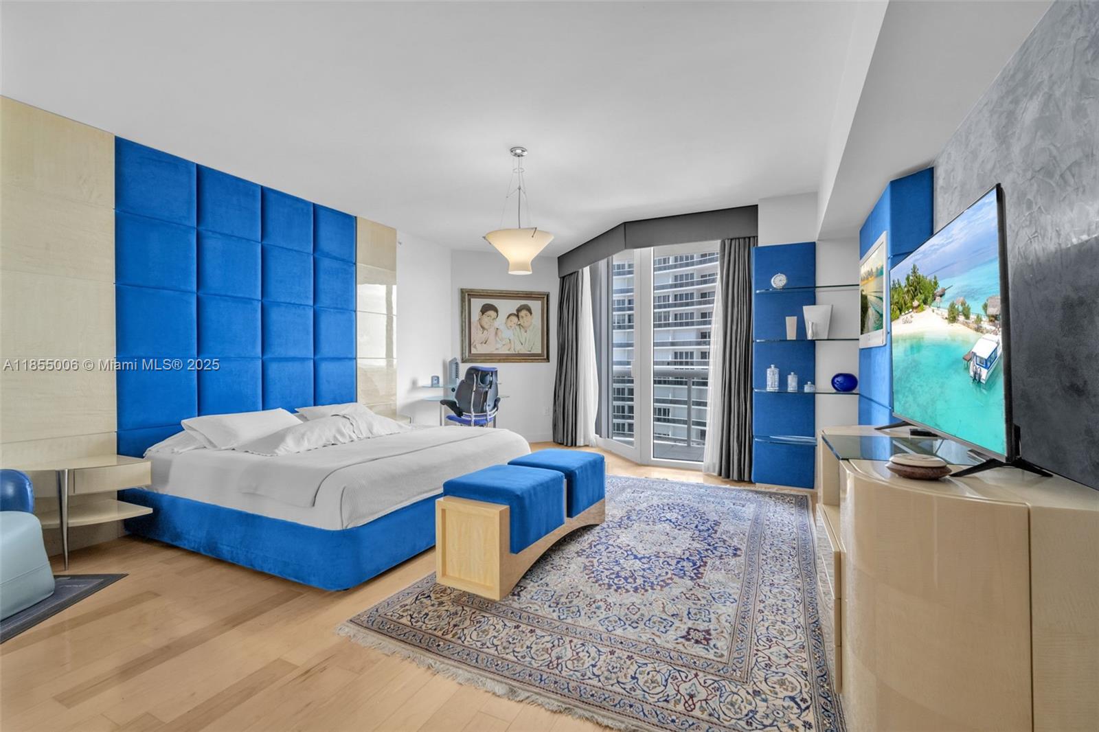 SOLIMAR CONDO - Residential