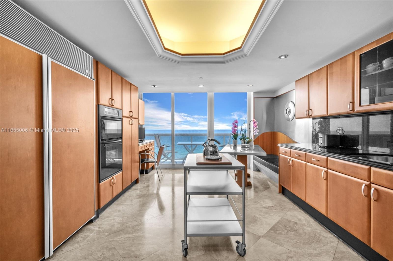 SOLIMAR CONDO - Residential