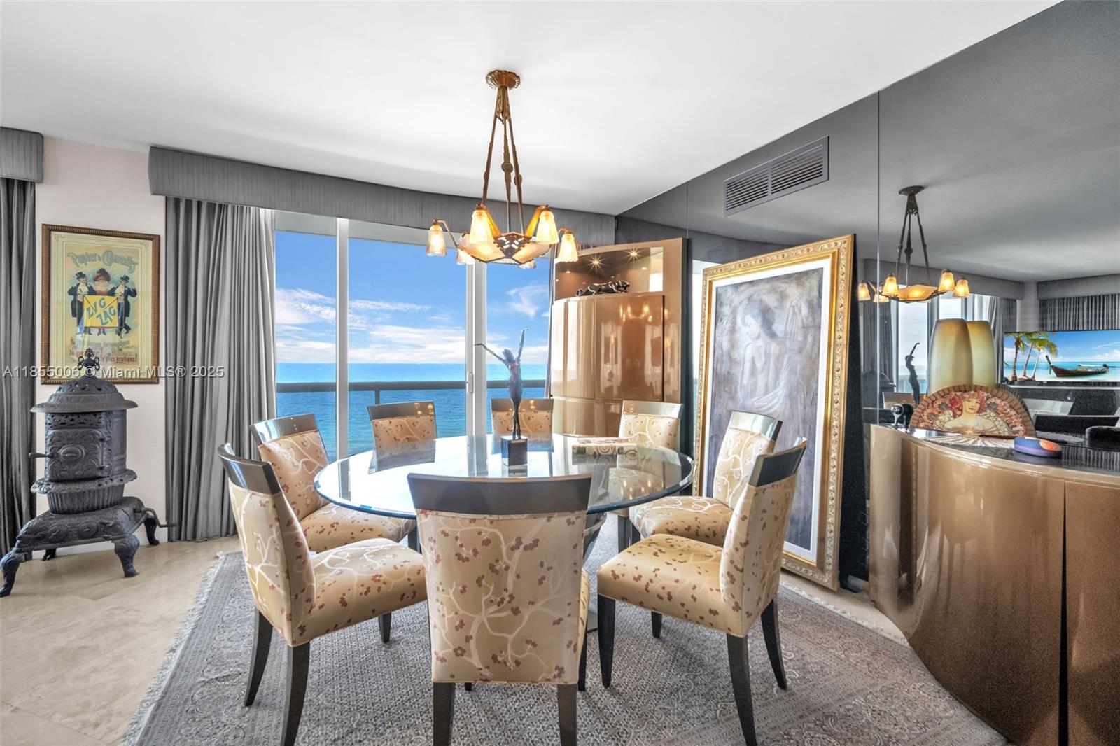 SOLIMAR CONDO - Residential