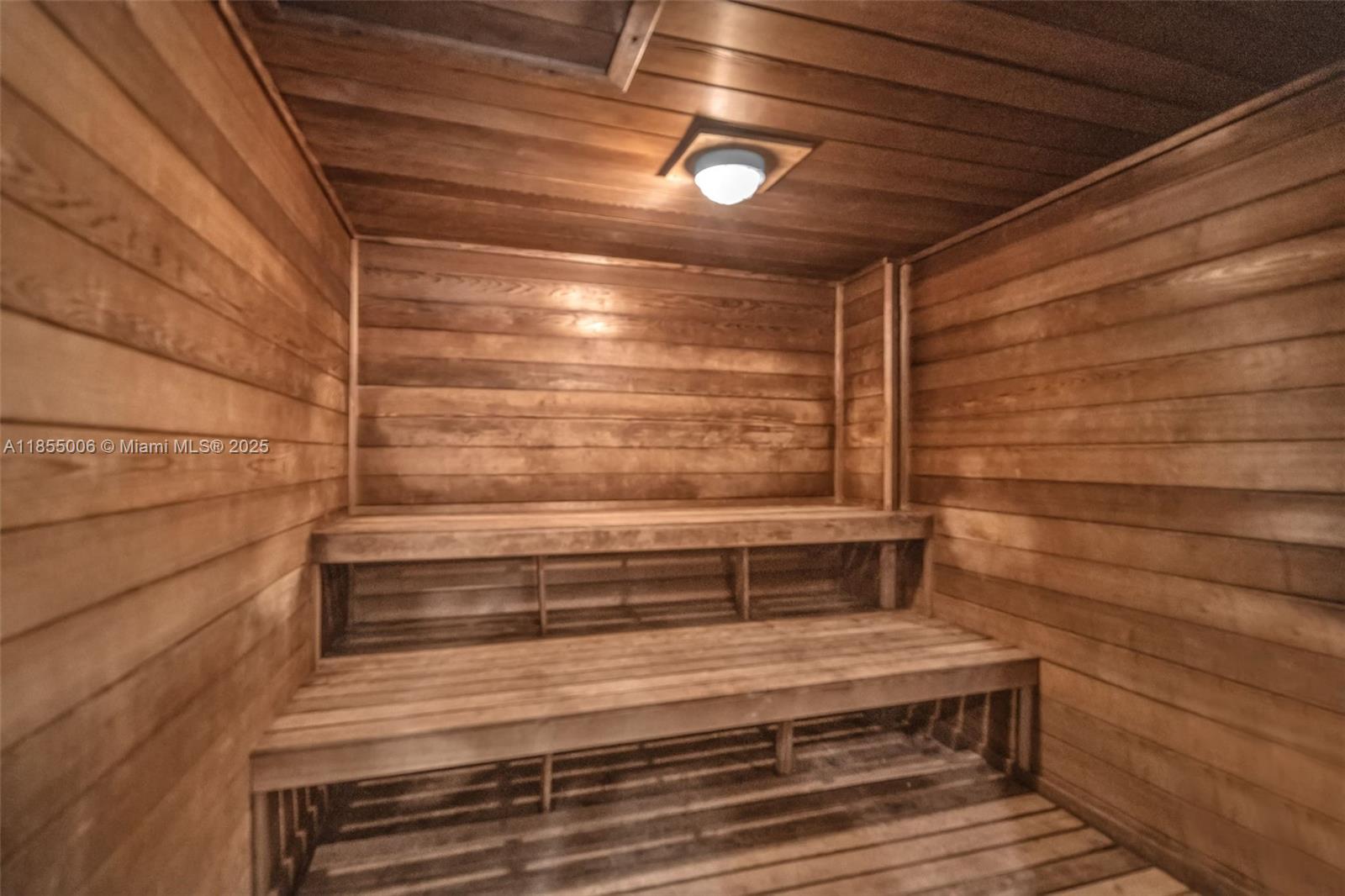 SOLIMAR CONDO - Residential