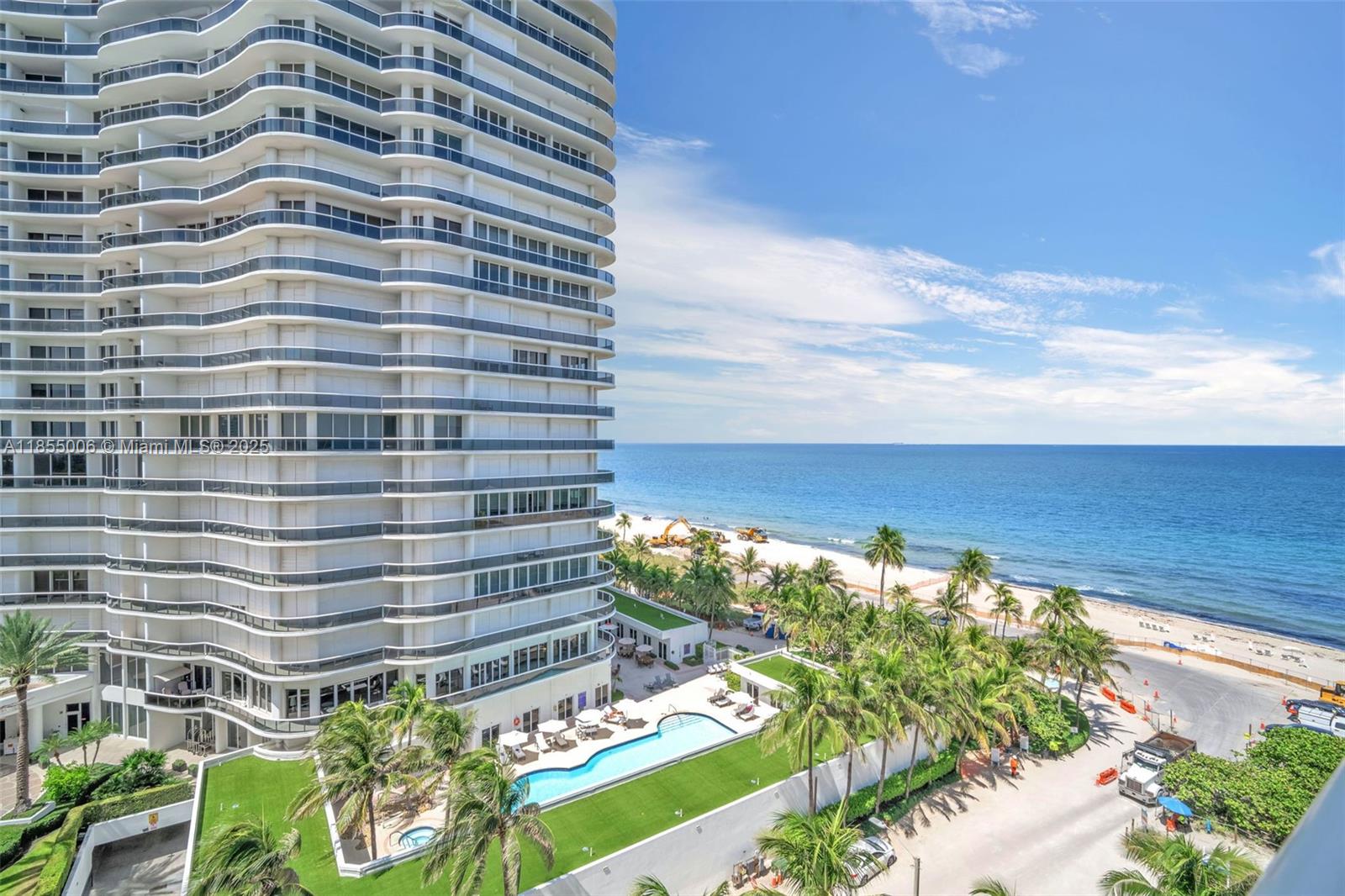 SOLIMAR CONDO - Residential