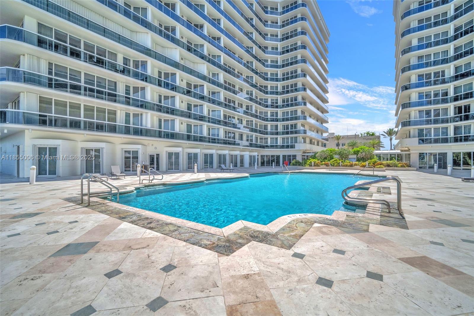 SOLIMAR CONDO - Residential