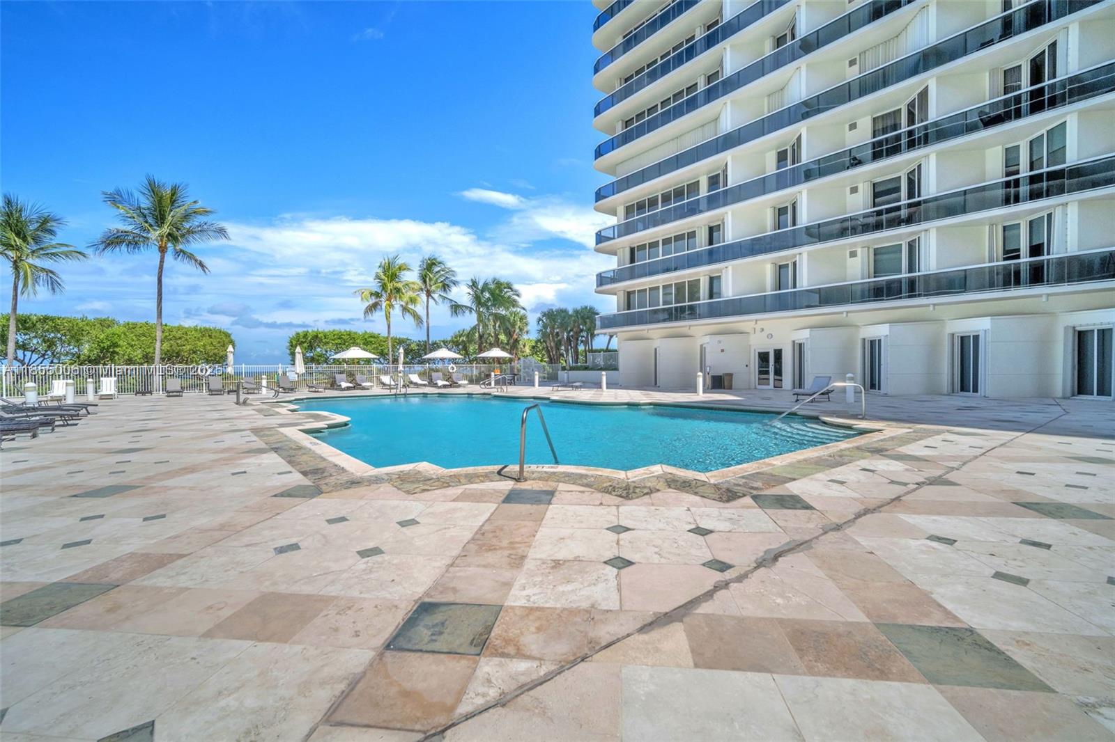 SOLIMAR CONDO - Residential