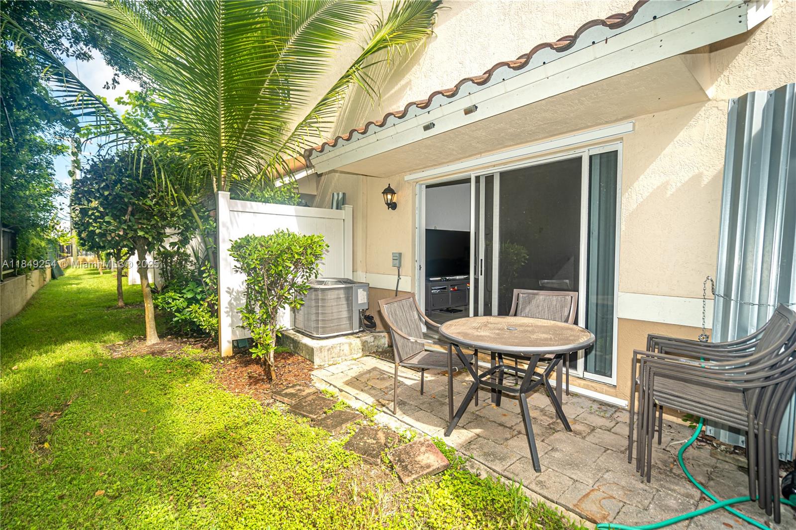 PRINCETON - Residential