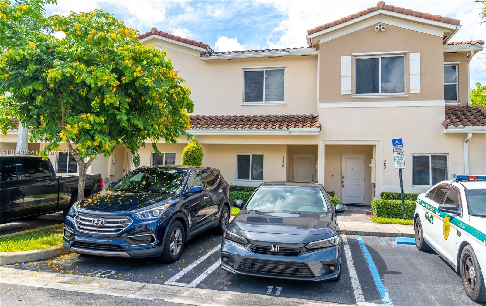 PRINCETON - Residential