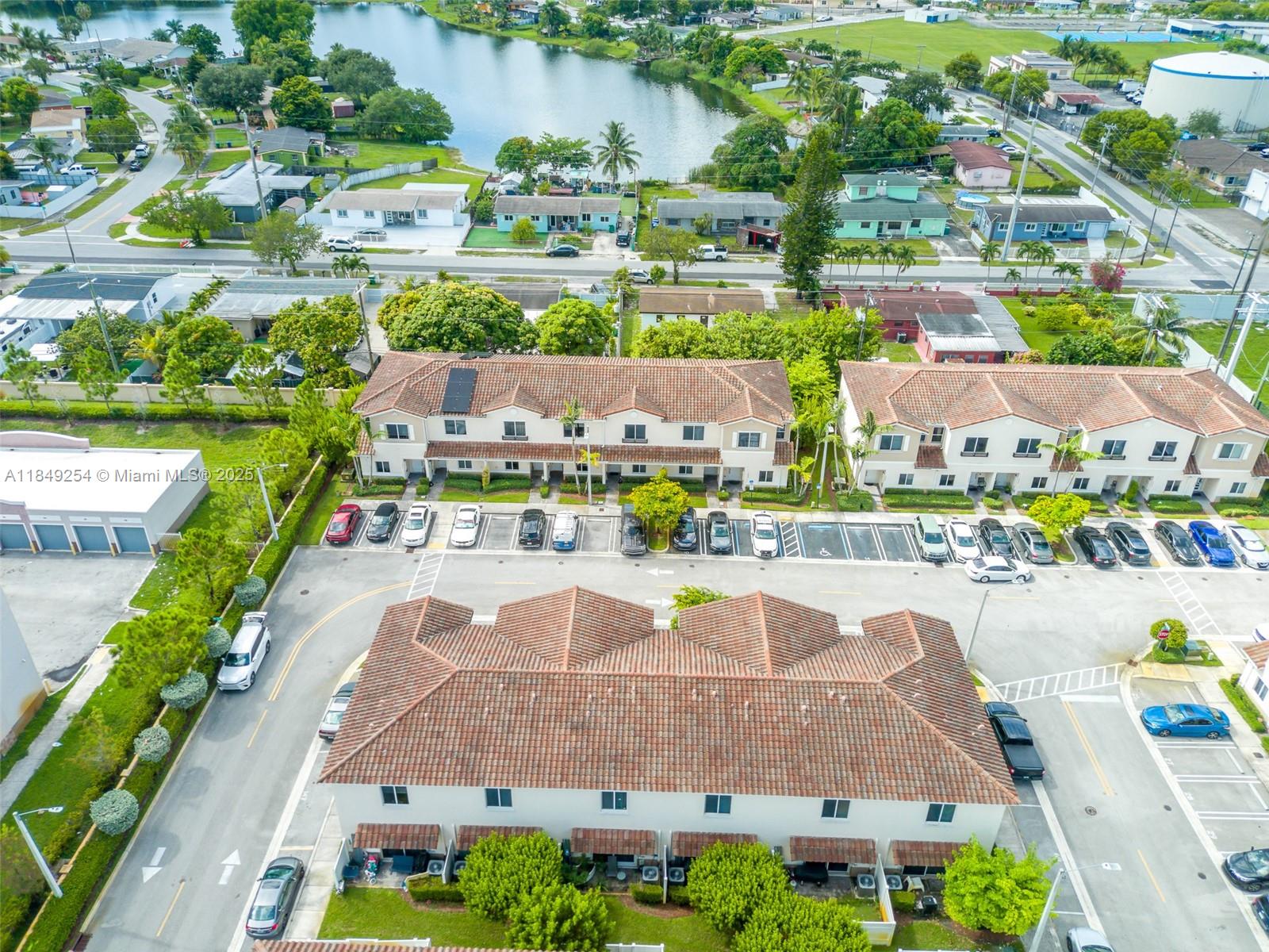 PRINCETON - Residential