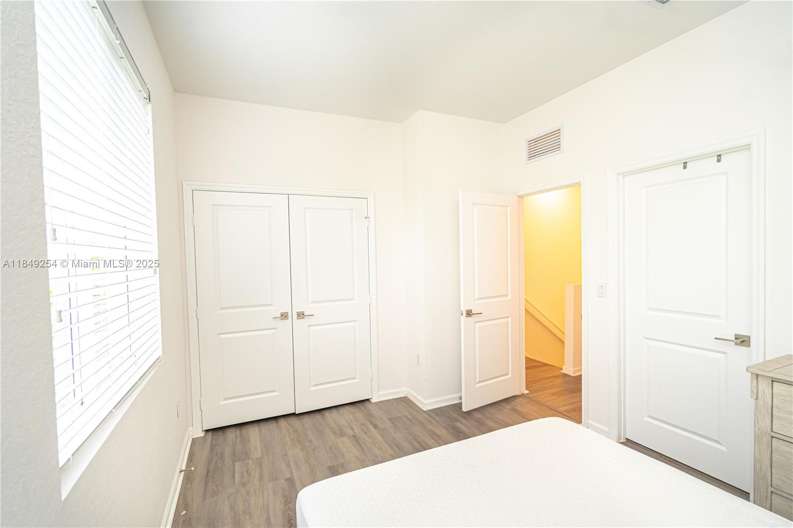 PRINCETON - Residential