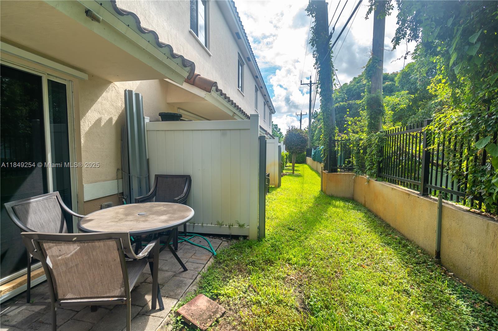 PRINCETON - Residential