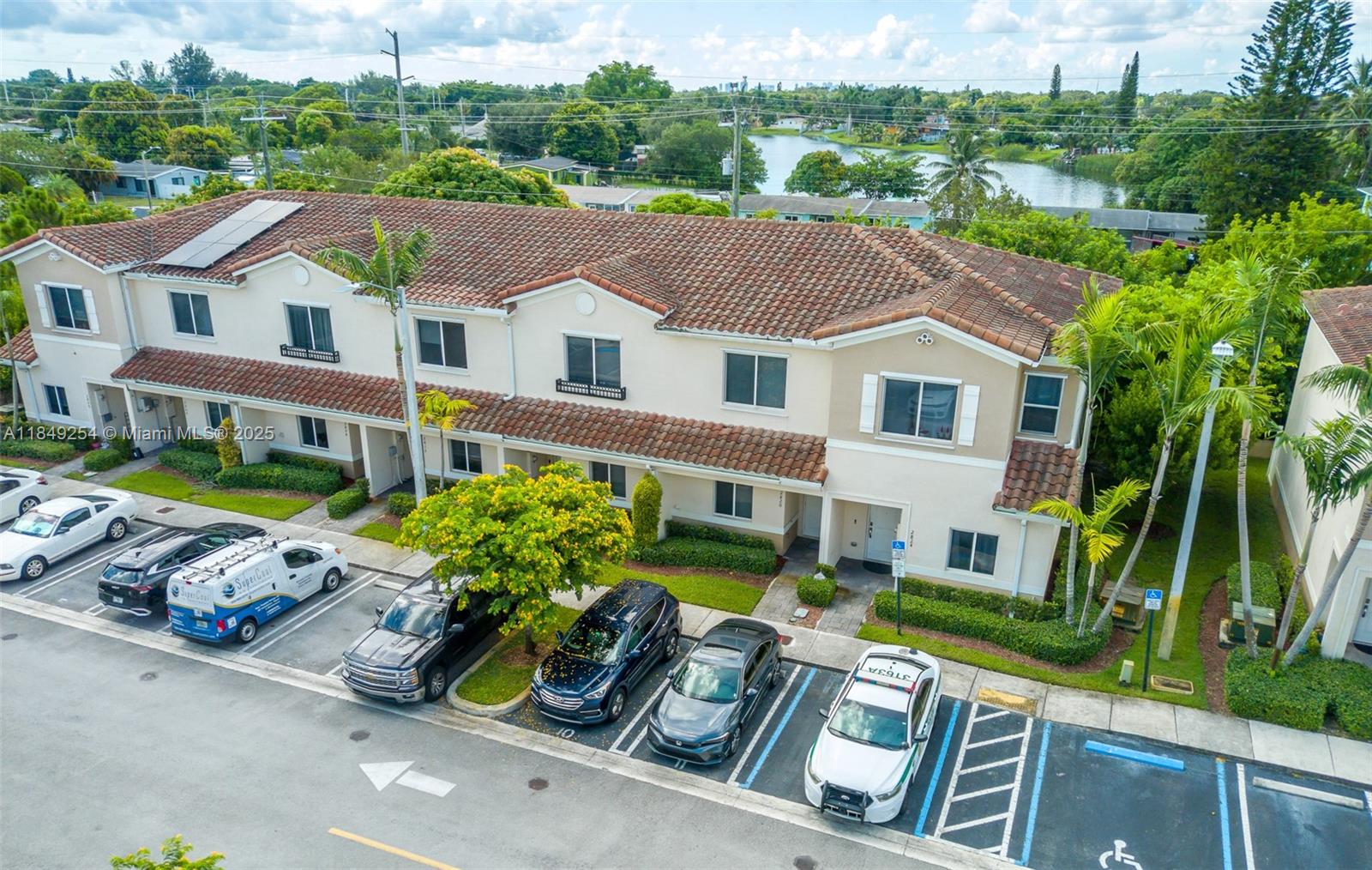 PRINCETON - Residential