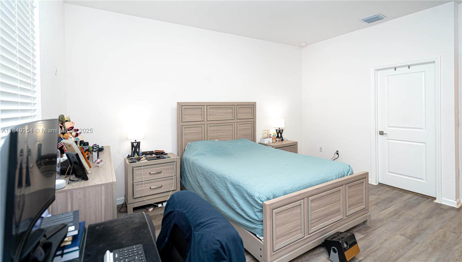 PRINCETON - Residential