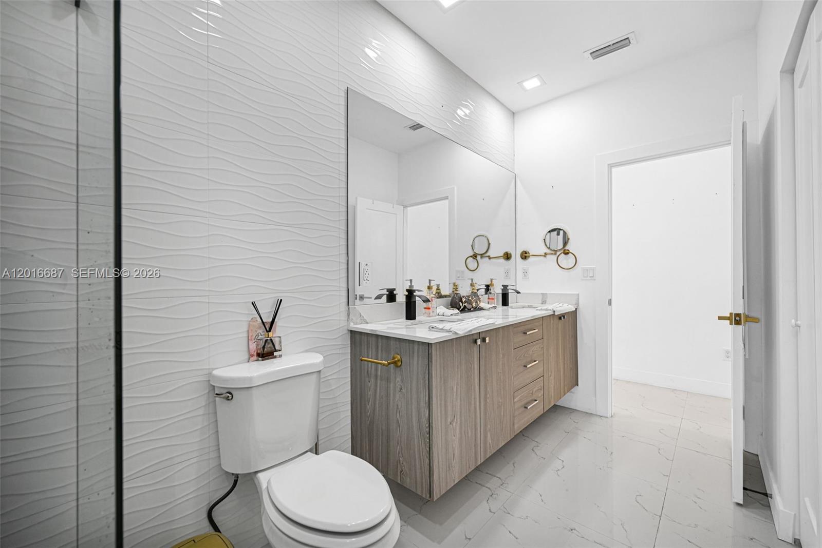 Lindbergh's Landing - Residential