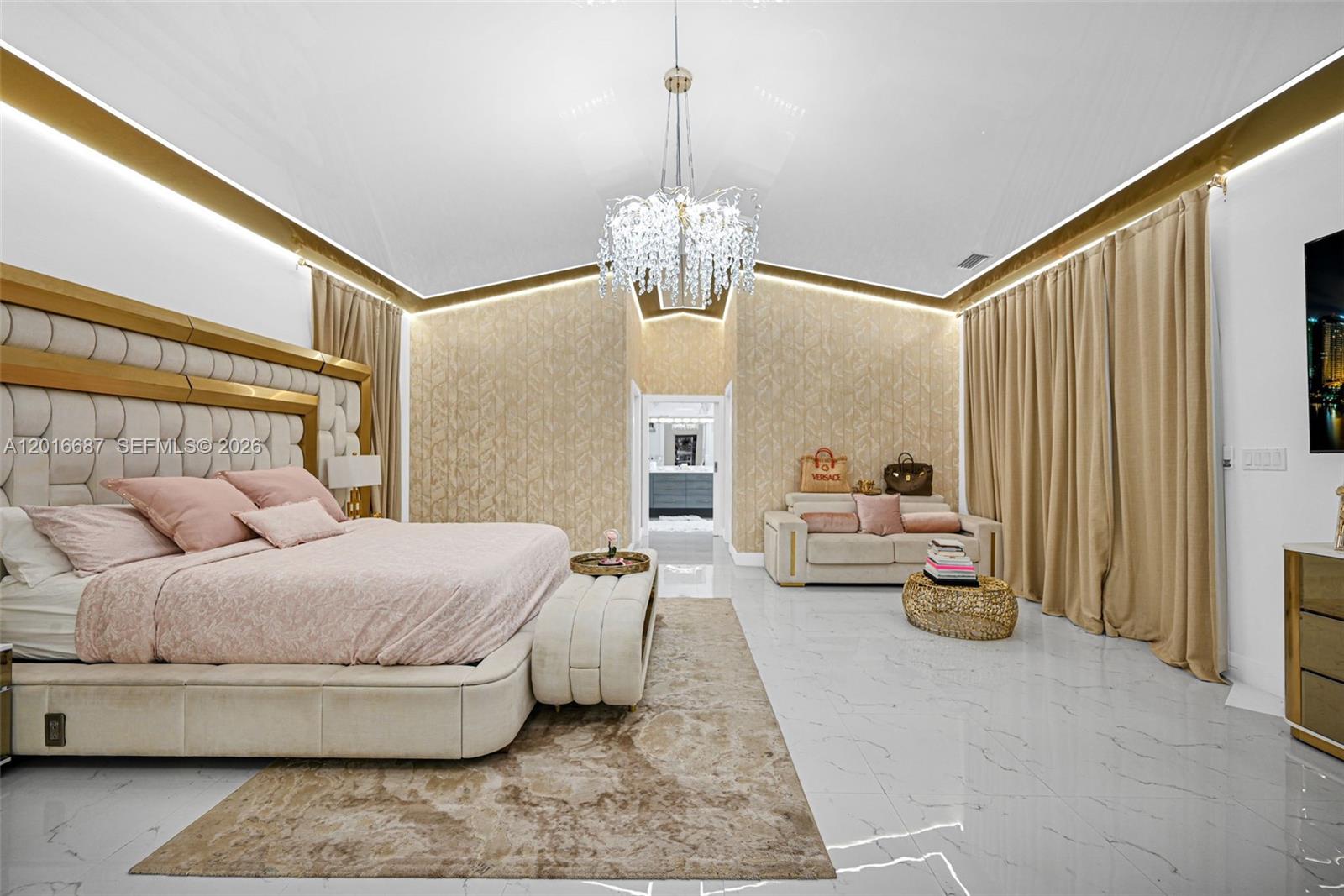 Lindbergh's Landing - Residential