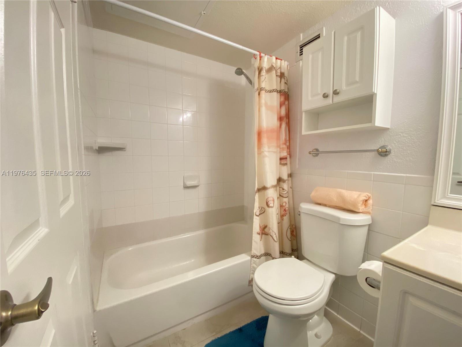 WAVE CONDO - Residential Lease