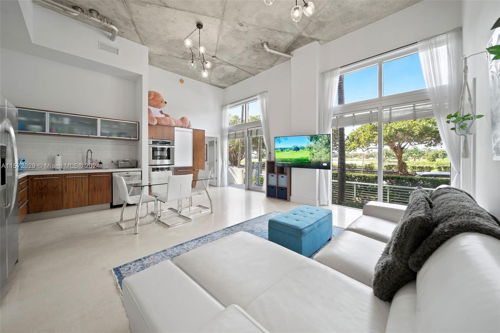 THE MERIDIAN CONDO - Residential