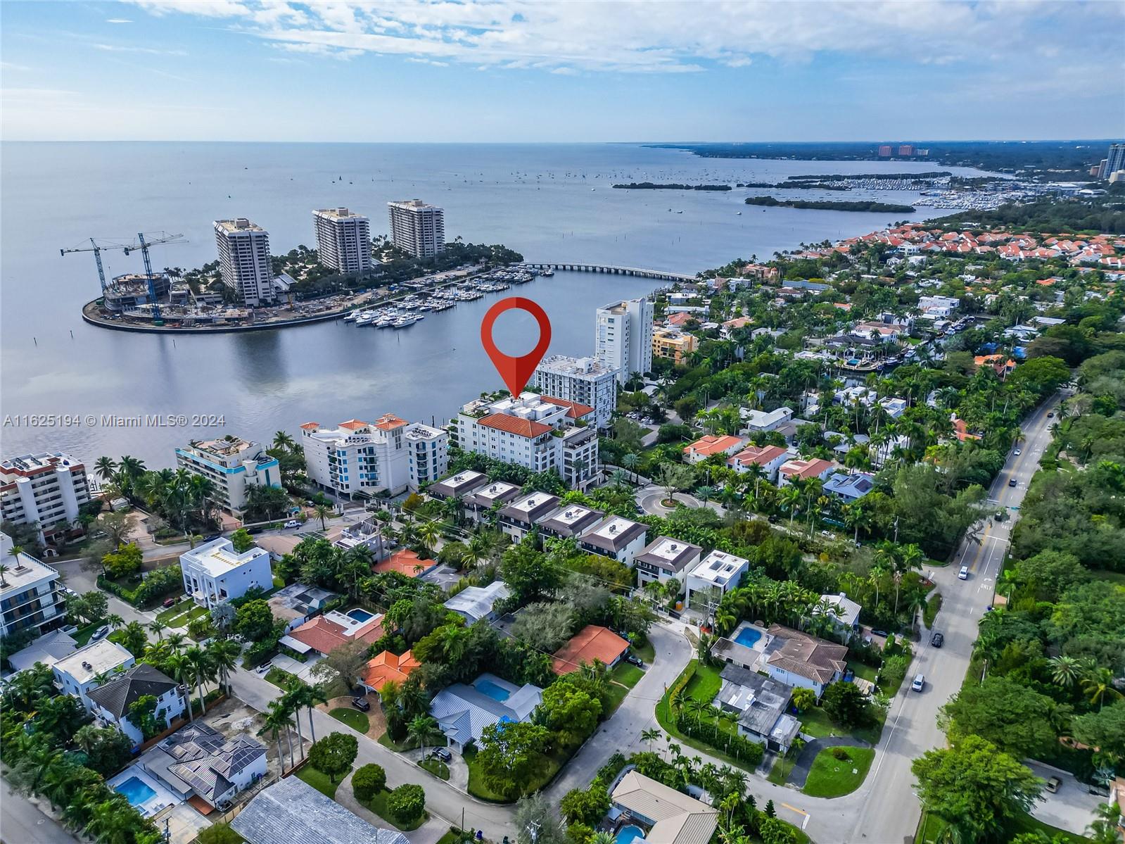 RESIDENCES AT VIZCAYA CON - Residential