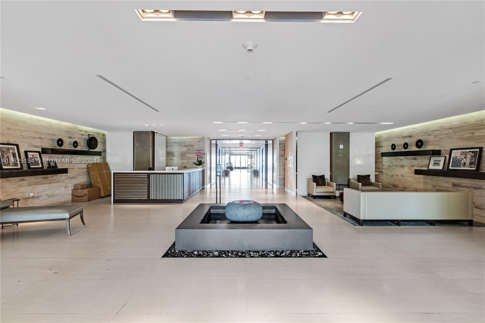 RESIDENCES AT VIZCAYA CON - Residential